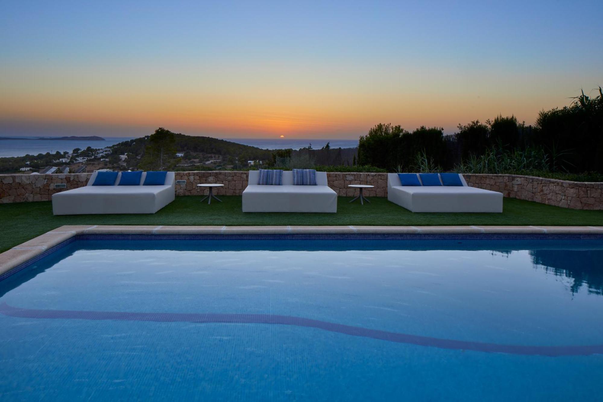 Villa Can Joan I - Fantastic Sunset Views And Family Friendly - ซานอันโตนิโอ ภายนอก รูปภาพ