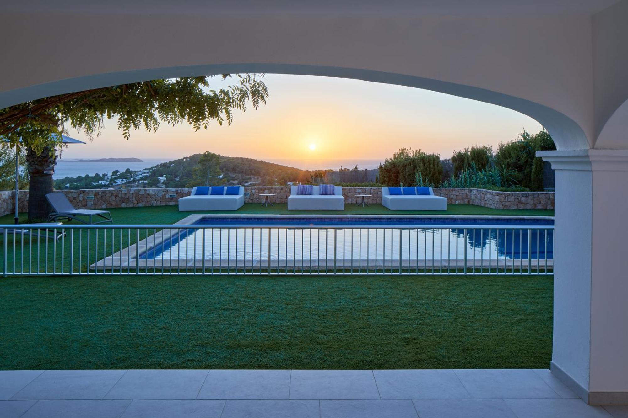 Villa Can Joan I - Fantastic Sunset Views And Family Friendly - ซานอันโตนิโอ ภายนอก รูปภาพ